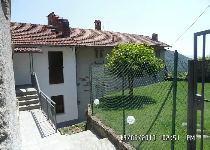 Artists Сasa de vacaciones Maccagno